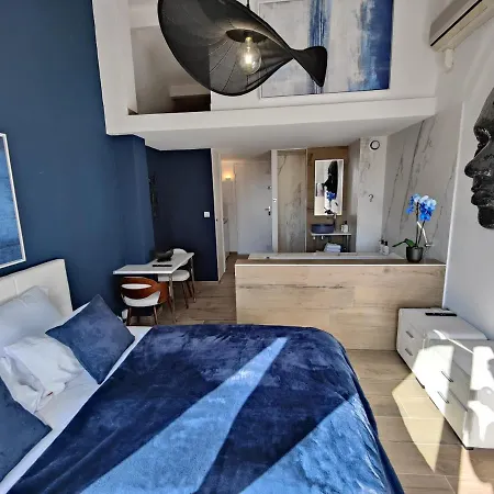 Suites Jm - Les Pins Marines - Jacuzzi & Vue Mer Bandol Exterior foto