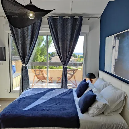 Suites Jm - Les Pins Marines - Jacuzzi & Vue Mer Bandol Exterior foto